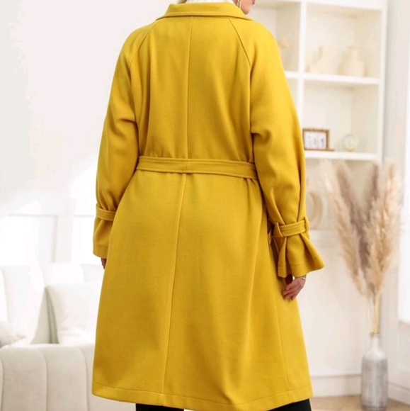 Stylish Yellow Coat!! - Picture 2 of 2